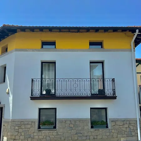 Vakantiehuis Casa Con Jardin En La Costa De Urdaibai